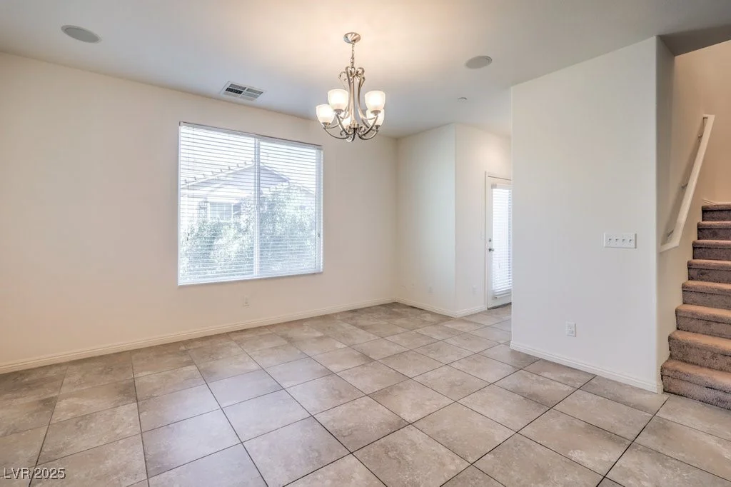 4542 Townwall, Las Vegas, NV 89115