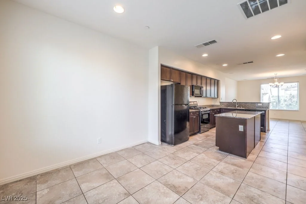 4542 Townwall, Las Vegas, NV 89115
