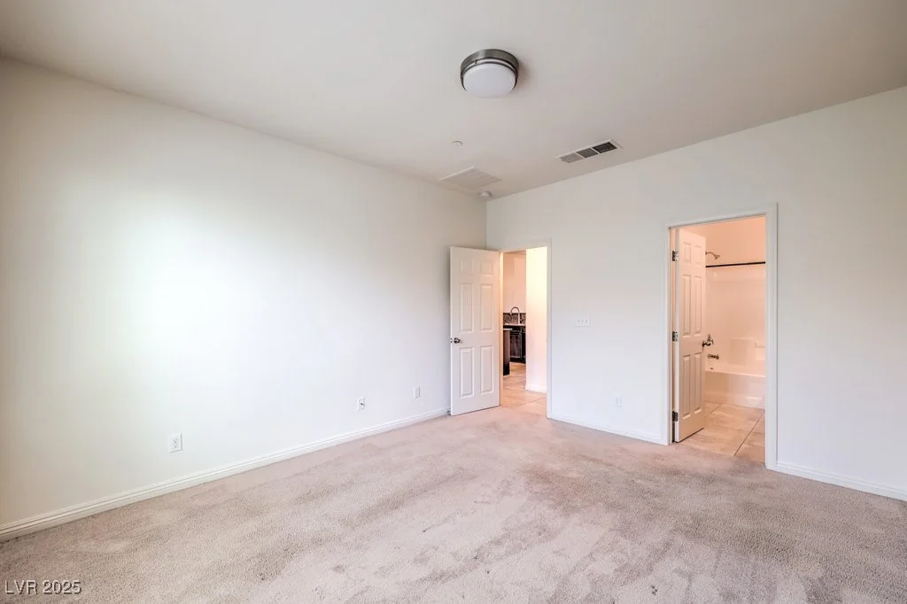 4542 Townwall, Las Vegas, NV 89115
