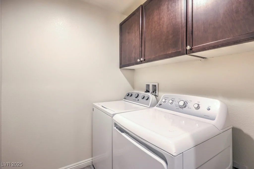 4542 Townwall, Las Vegas, NV 89115