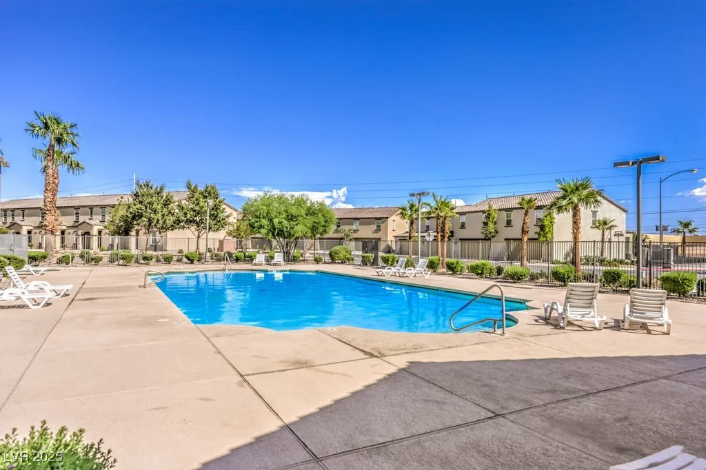 4542 Townwall, Las Vegas, NV 89115