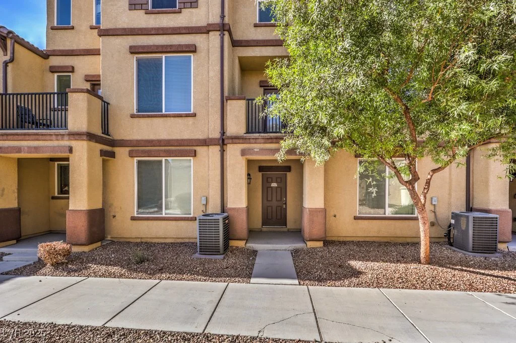 4542 Townwall, Las Vegas, NV 89115