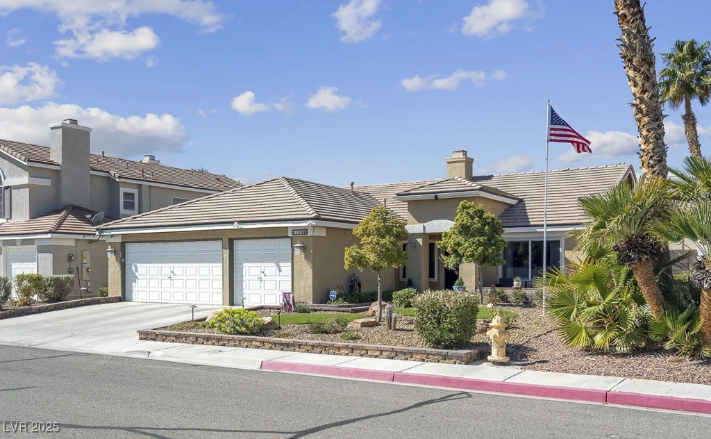 6109 Flaming Arrow, North Las Vegas, NV 89031