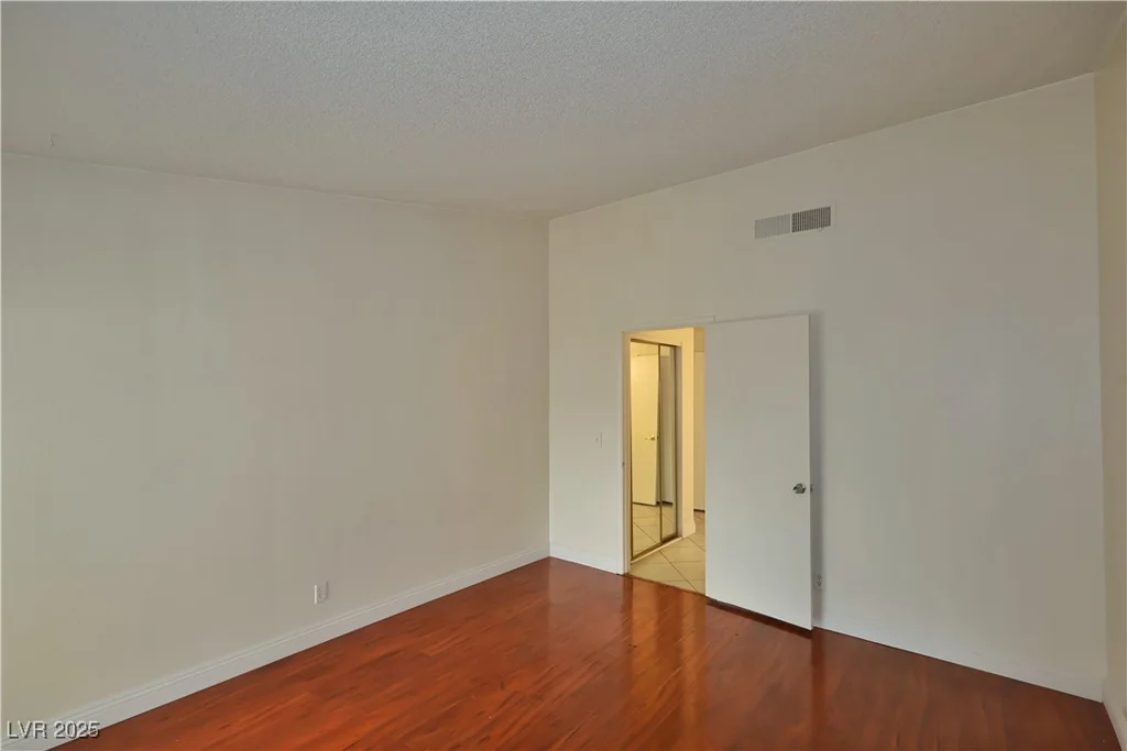 3630 Willow Springs, Las Vegas, NV 89103