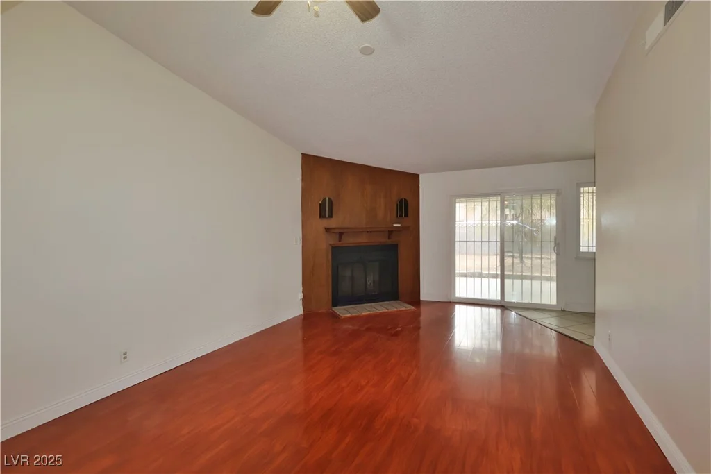 3630 Willow Springs, Las Vegas, NV 89103