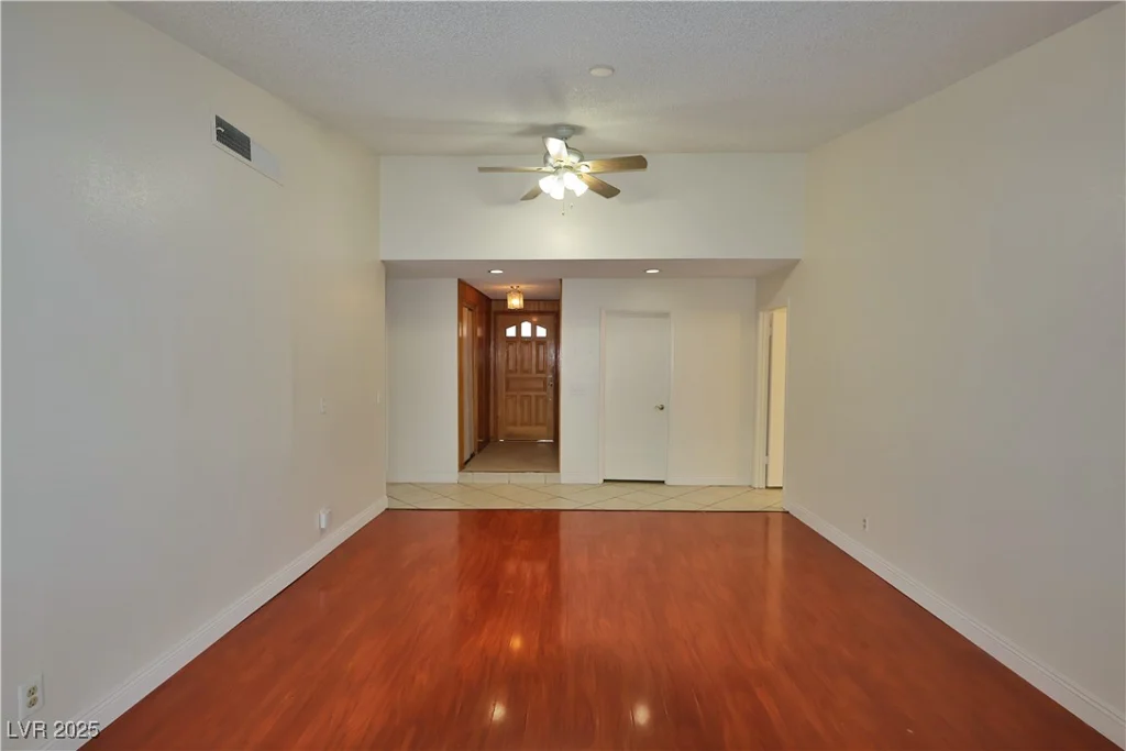 3630 Willow Springs, Las Vegas, NV 89103