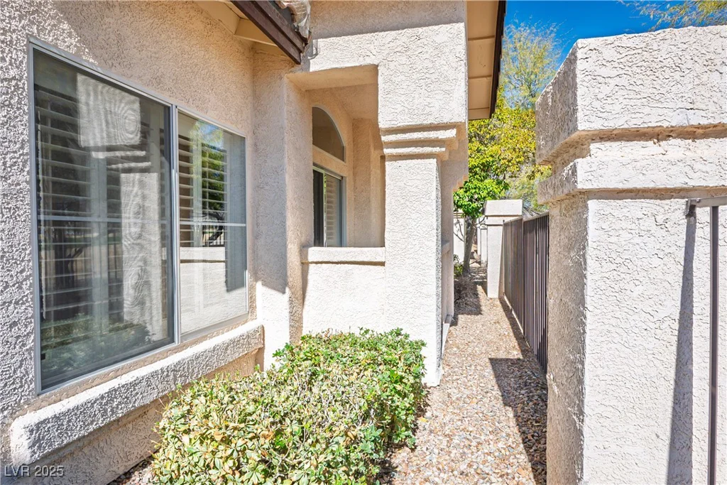 4980 Black Bear, Las Vegas, NV 89149