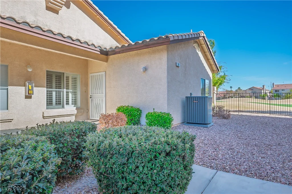 4980 Black Bear, Las Vegas, NV 89149