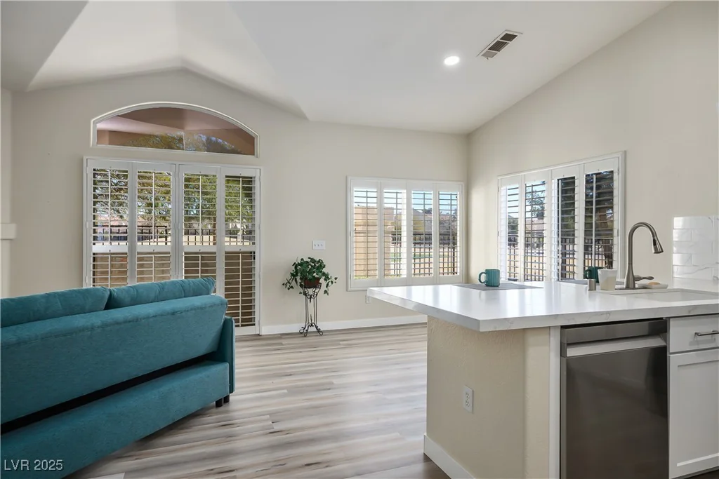 4980 Black Bear, Las Vegas, NV 89149