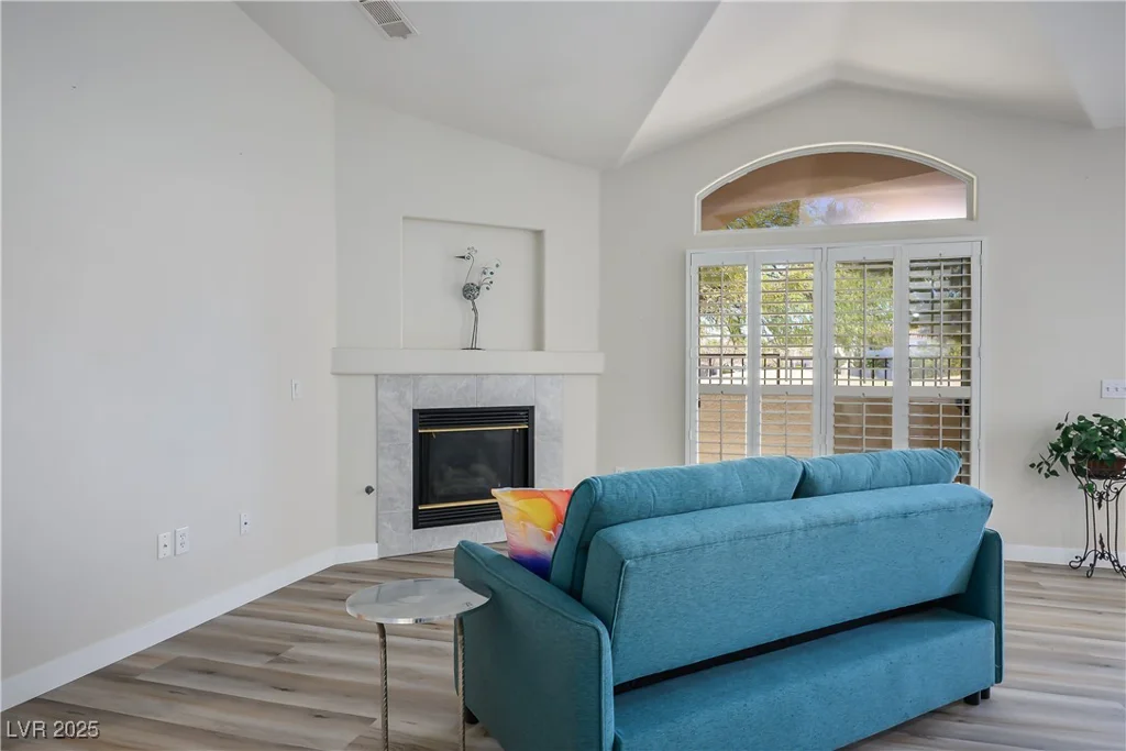 4980 Black Bear, Las Vegas, NV 89149