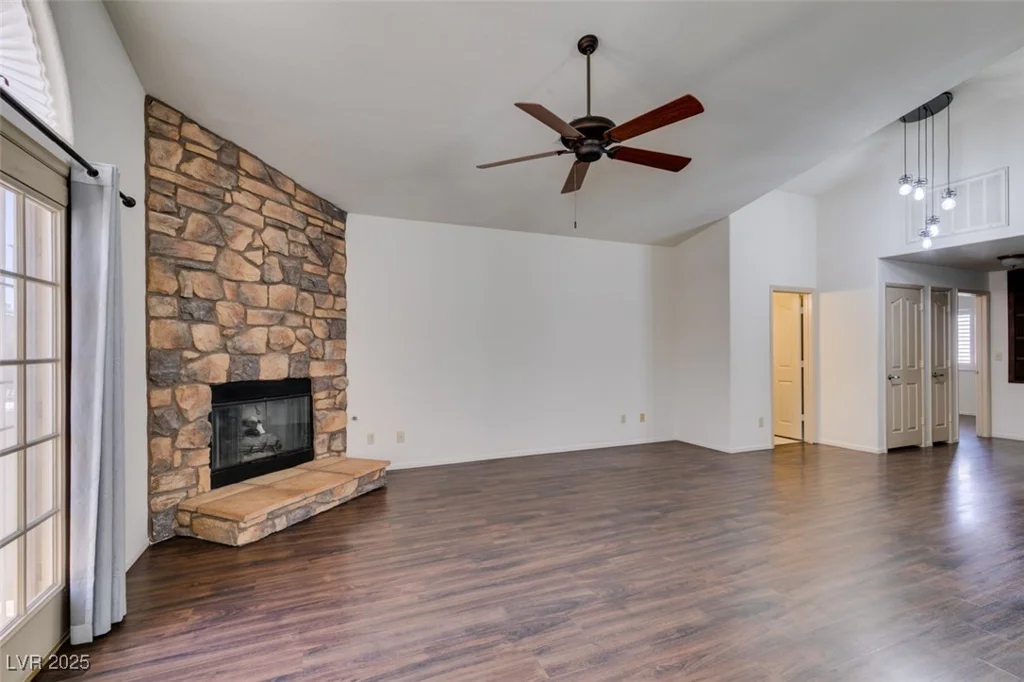 8301 Boseck, Las Vegas, NV 89145