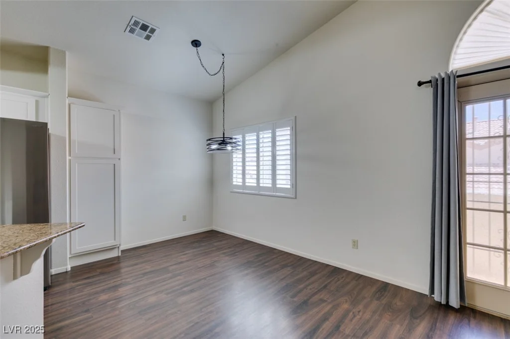 8301 Boseck, Las Vegas, NV 89145