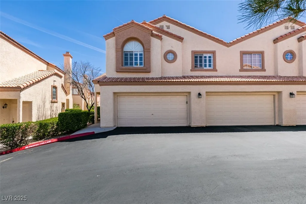 8301 Boseck, Las Vegas, NV 89145