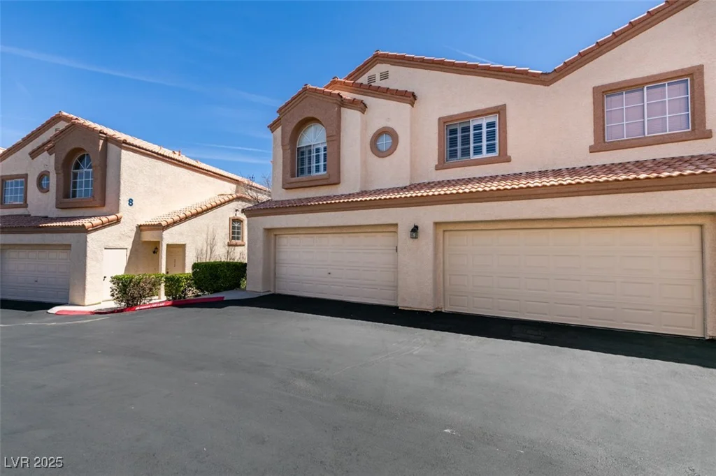 8301 Boseck, Las Vegas, NV 89145