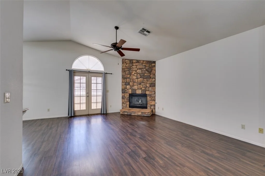 8301 Boseck, Las Vegas, NV 89145
