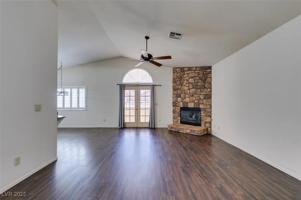 8301 Boseck, Las Vegas, NV 89145