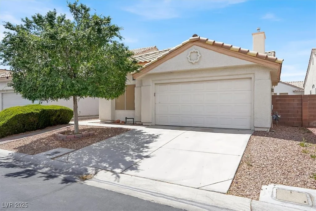 3505 Tuscany Village, Las Vegas, NV 89129