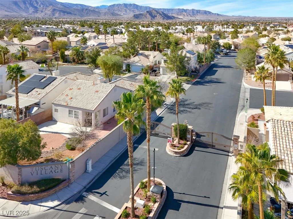 3505 Tuscany Village, Las Vegas, NV 89129