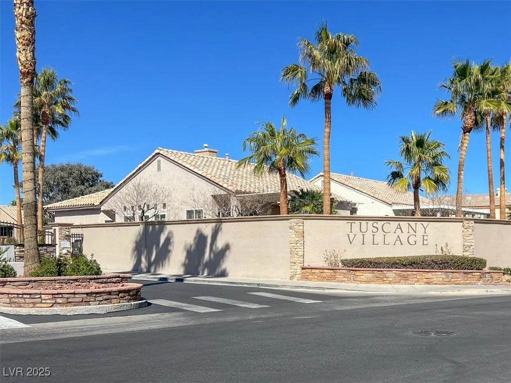 3505 Tuscany Village, Las Vegas, NV 89129