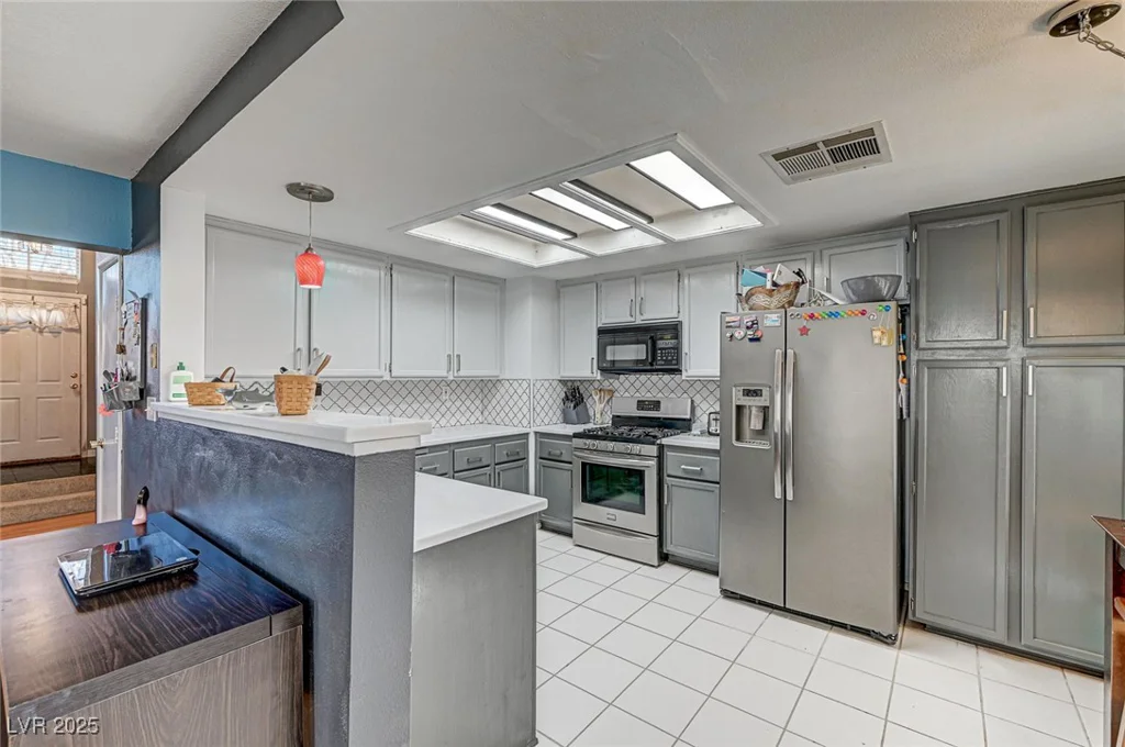 5871 Trailblazer, North Las Vegas, NV 89031