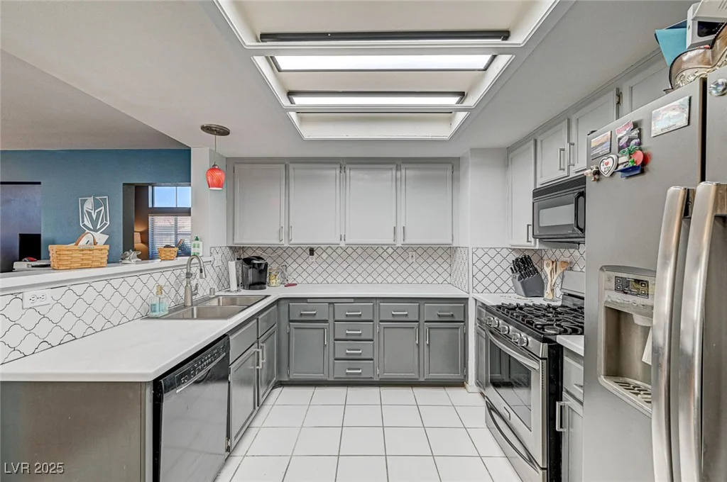5871 Trailblazer, North Las Vegas, NV 89031
