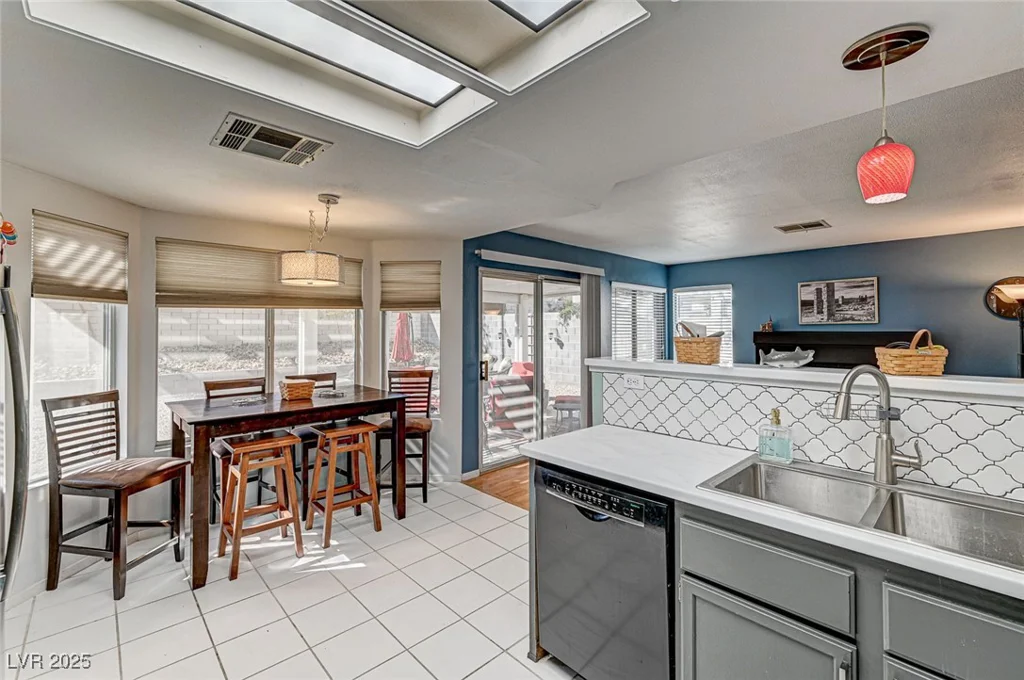 5871 Trailblazer, North Las Vegas, NV 89031