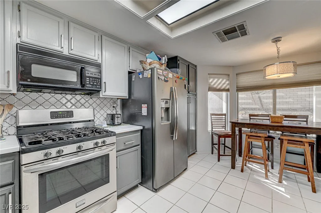 5871 Trailblazer, North Las Vegas, NV 89031