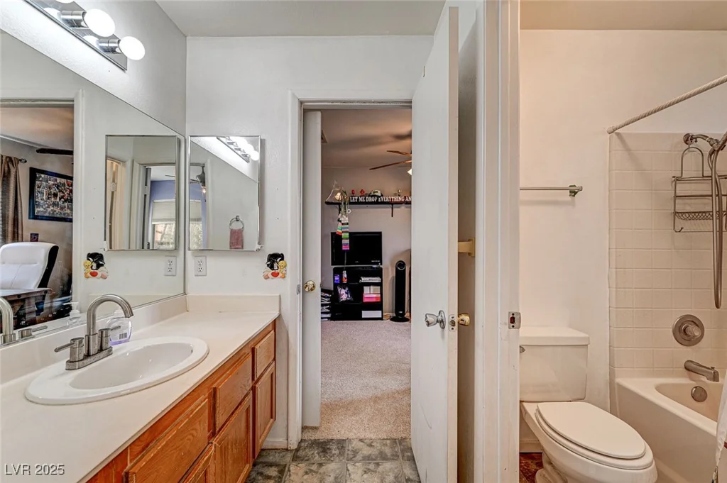 5871 Trailblazer, North Las Vegas, NV 89031