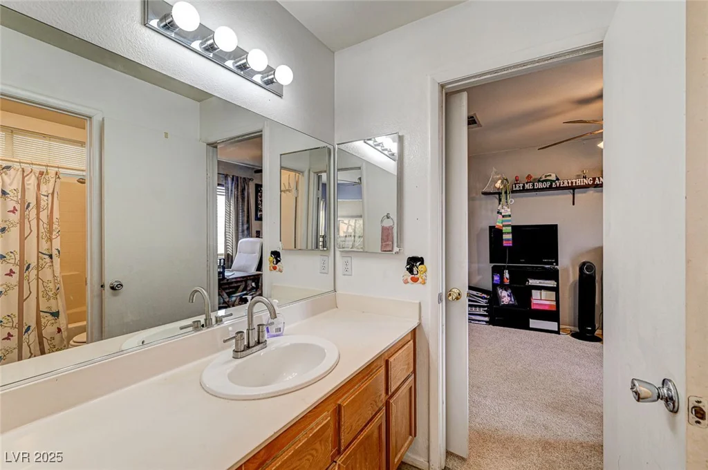 5871 Trailblazer, North Las Vegas, NV 89031