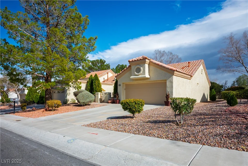 2636 Highvale, Las Vegas, NV 89134