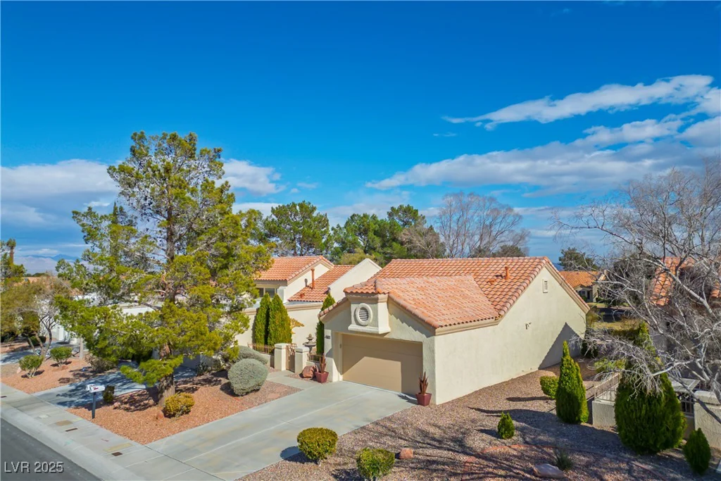 2636 Highvale, Las Vegas, NV 89134
