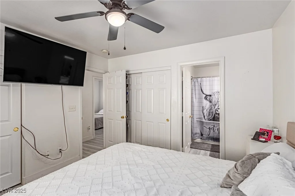 4786 Valleyside, Las Vegas, NV 89115