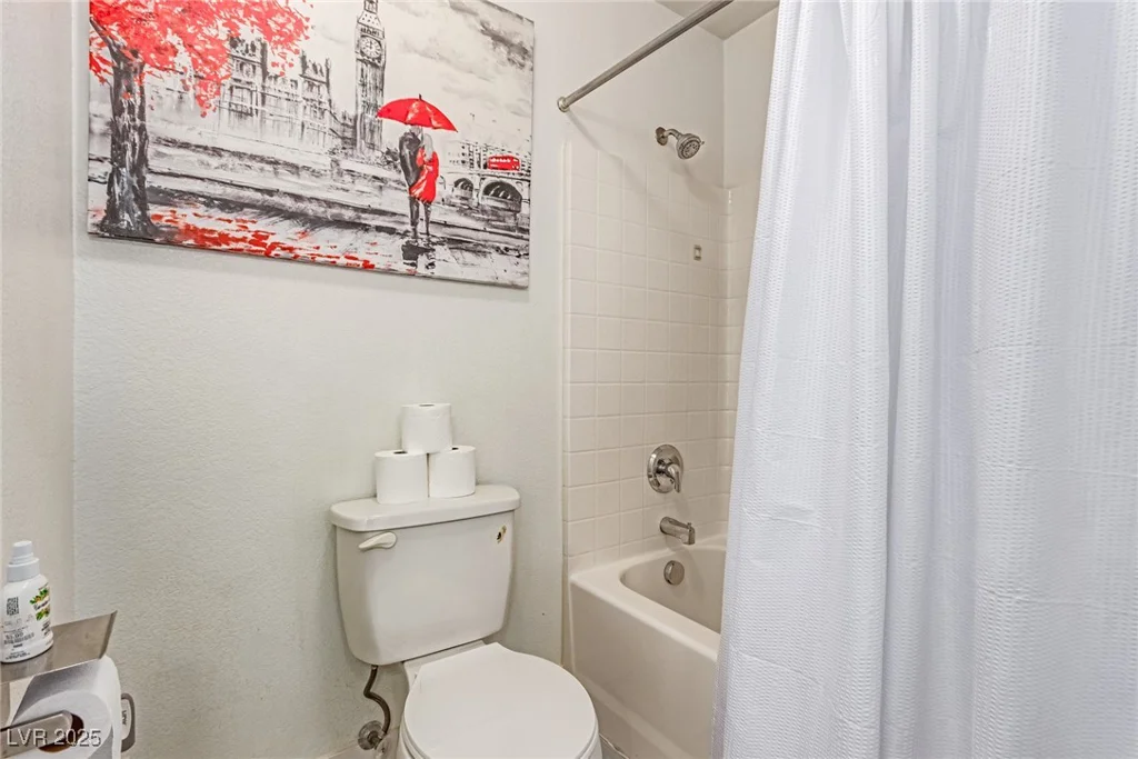 4786 Valleyside, Las Vegas, NV 89115