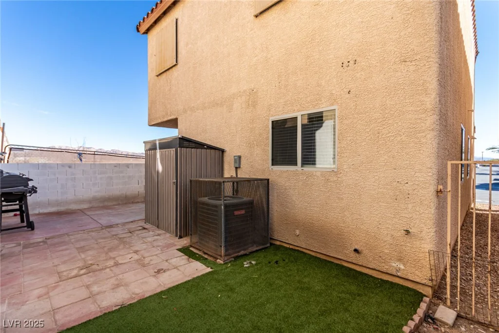 4786 Valleyside, Las Vegas, NV 89115