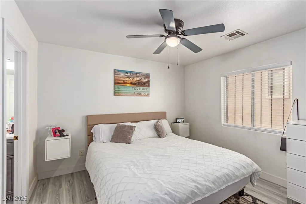 4786 Valleyside, Las Vegas, NV 89115