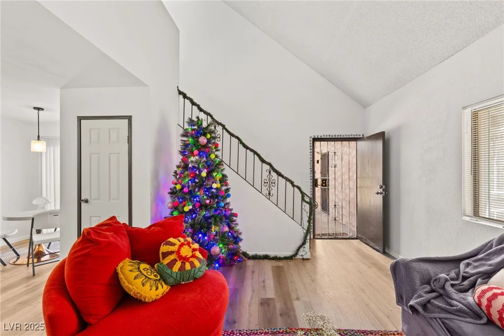 5166 Gray, Las Vegas, NV 89119