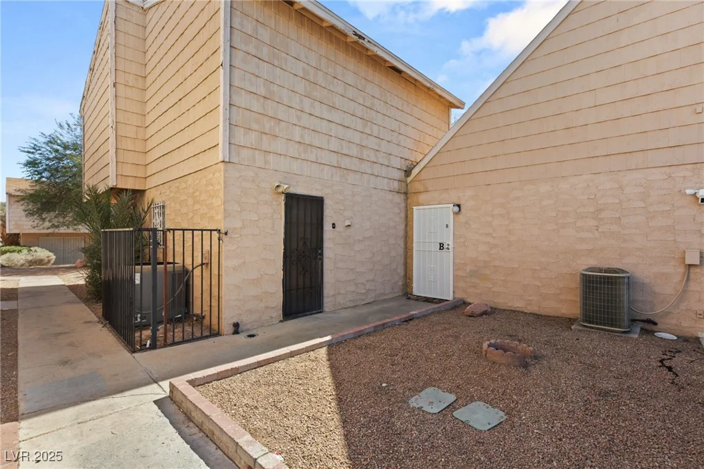 5166 Gray, Las Vegas, NV 89119