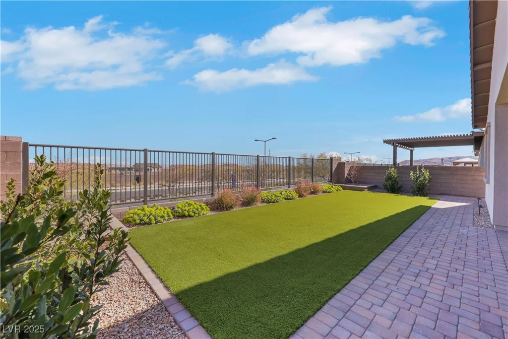 144 Sarabeth, Las Vegas, NV 89138