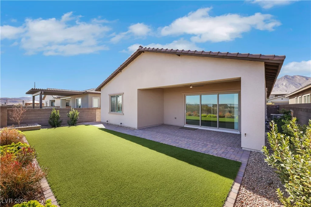 144 Sarabeth, Las Vegas, NV 89138