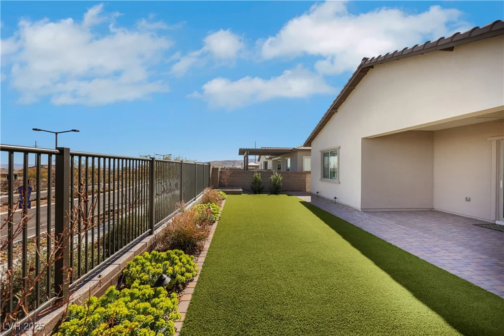 144 Sarabeth, Las Vegas, NV 89138
