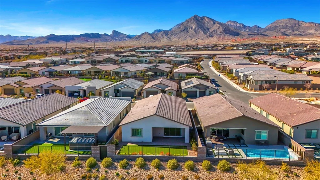 144 Sarabeth, Las Vegas, NV 89138