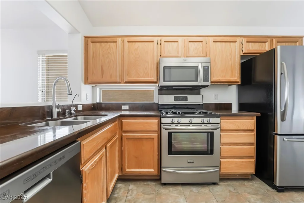 502 Edgefield Ridge, Henderson, NV 89012