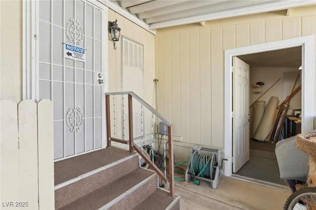 5448 Aldama, Las Vegas, NV 89122