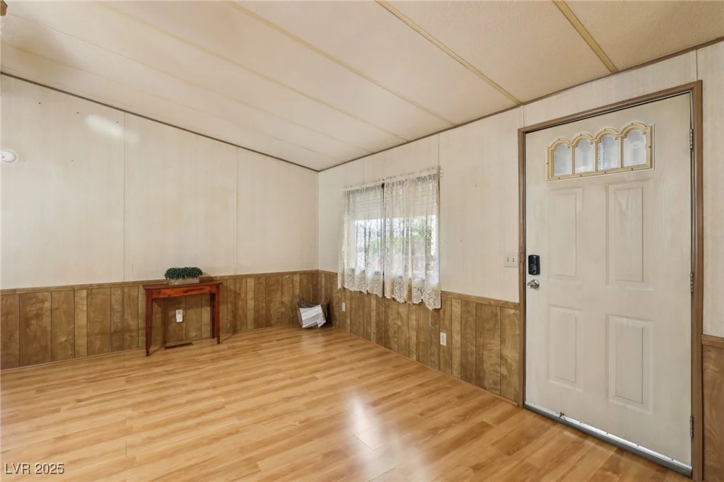 5448 Aldama, Las Vegas, NV 89122