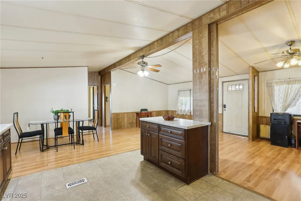 5448 Aldama, Las Vegas, NV 89122