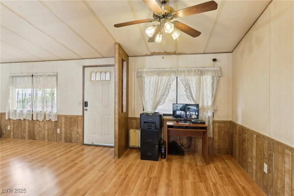 5448 Aldama, Las Vegas, NV 89122