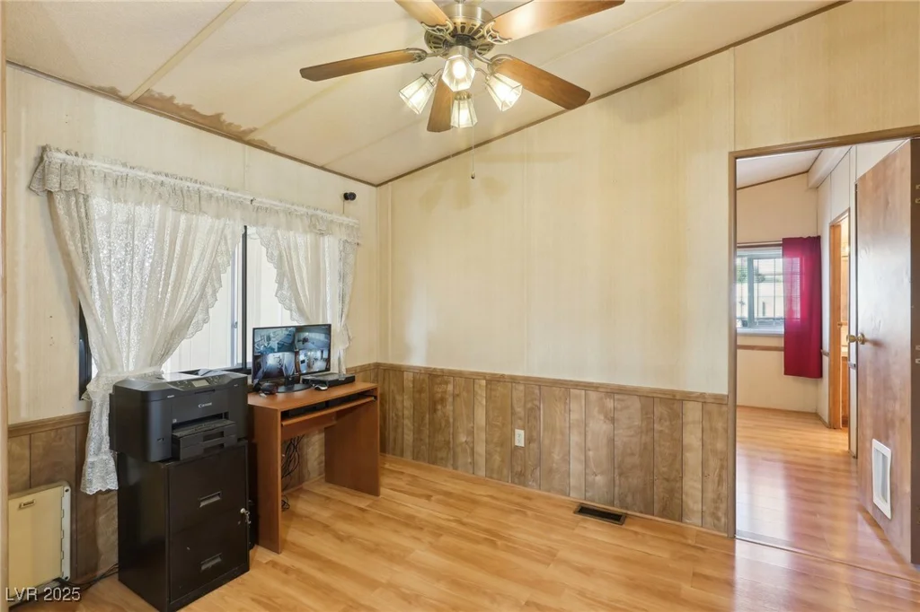 5448 Aldama, Las Vegas, NV 89122