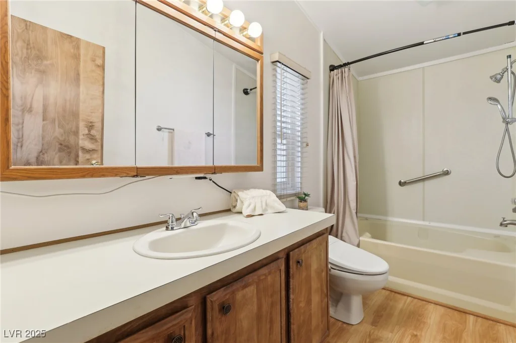 5448 Aldama, Las Vegas, NV 89122