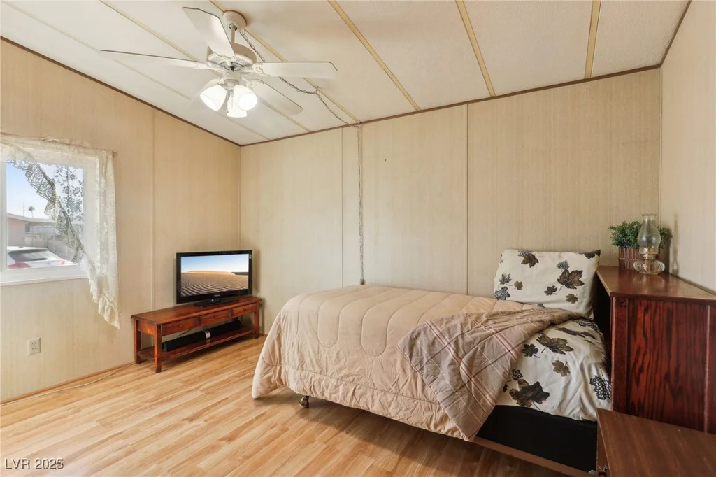 5448 Aldama, Las Vegas, NV 89122
