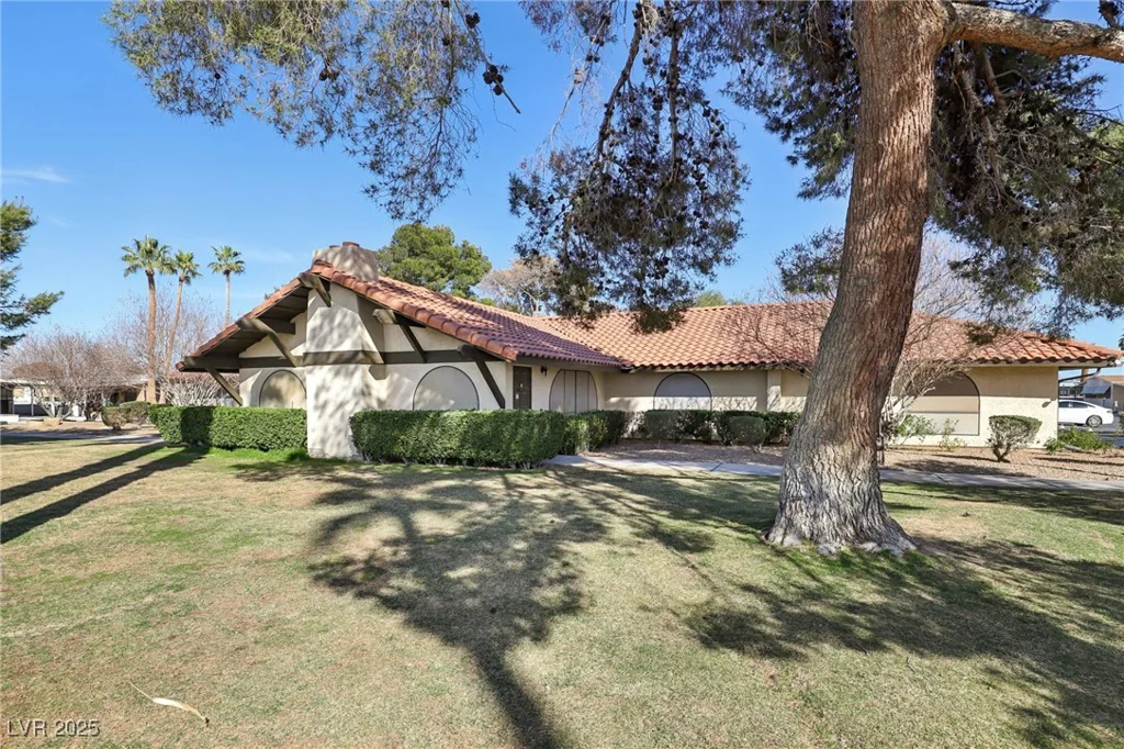 5448 Aldama, Las Vegas, NV 89122